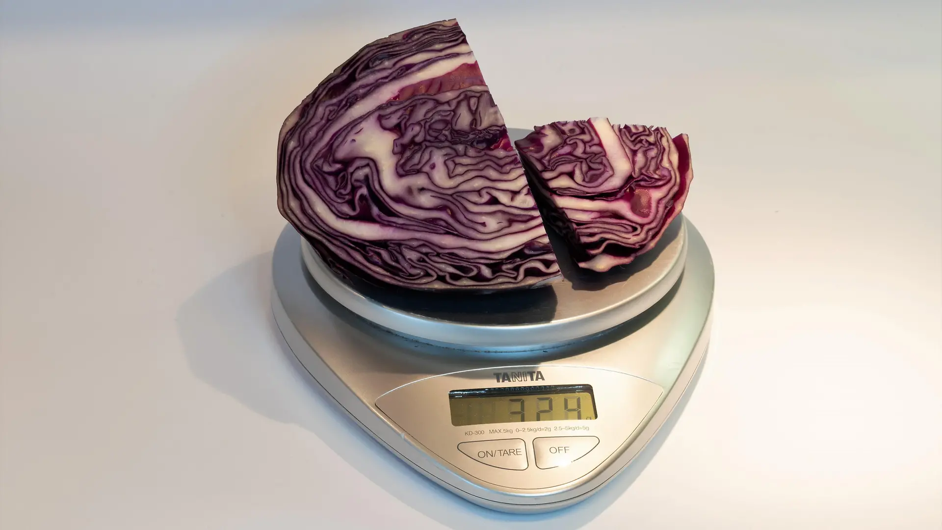 red cabbage on a kitchen scale